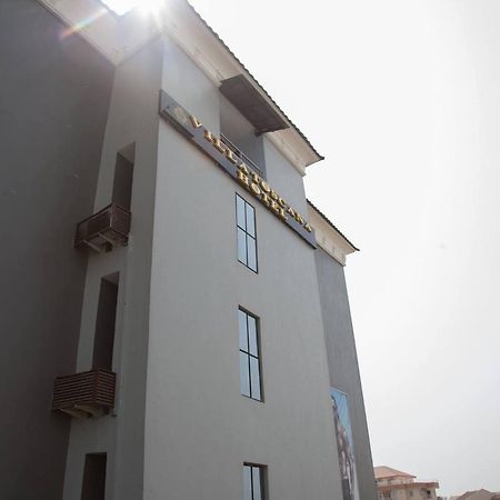 Villa Toscana Hotel And Suits Lagos Dış mekan fotoğraf