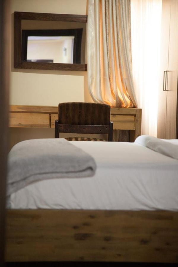 Villa Toscana Hotel And Suits Lagos Dış mekan fotoğraf